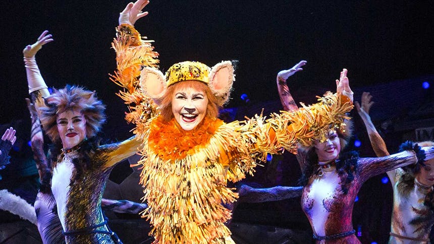 Seven Questions About Cats, Dames, & Dance with Eloise Kropp