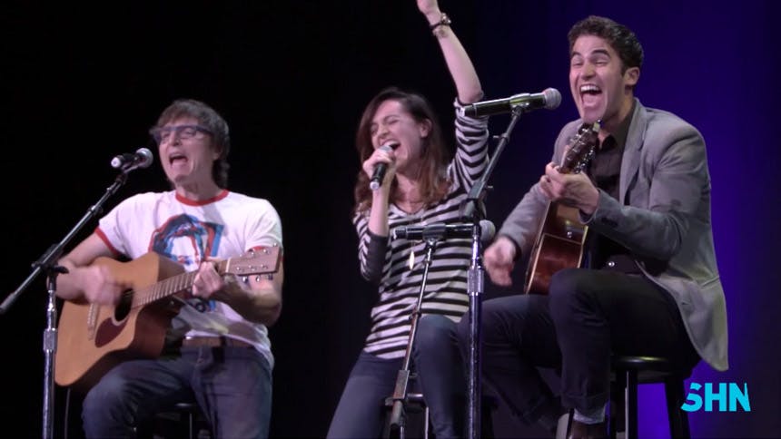 Hot Clip of the Day: Lena Hall, Darren Criss, & Stephen Tra…