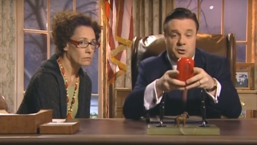 Hot Clip of the Day: Nathan Lane and Laurie Metcalf Get Pre…
