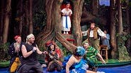 Front: (L-R) Harry Kershaw as Francis, Chris Leask as Trevor, Henry Shields as Chris, Nancy Zamit as Annie, and Greg Tannahill as Jonathan / Back: (L-R) Charlie Russell as Sandra, Henry Lewis as Robert, and Bartley Booz as Dennis in Peter Pan Goes Wrong