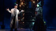 Cleavant Derricks as The Wizard and Talia Suskauer as Elphaba in Wicked